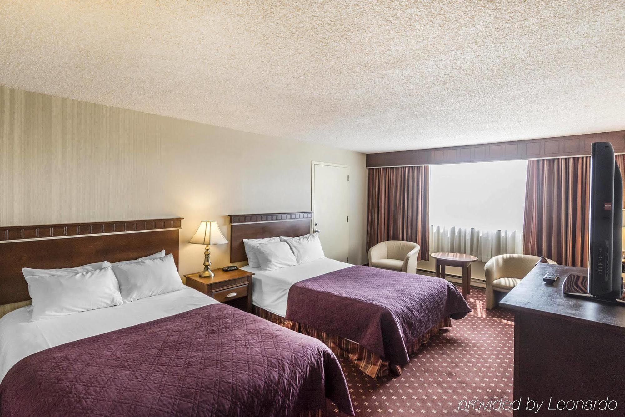 Travelodge By Wyndham & Convention Centre Hotel 3*
