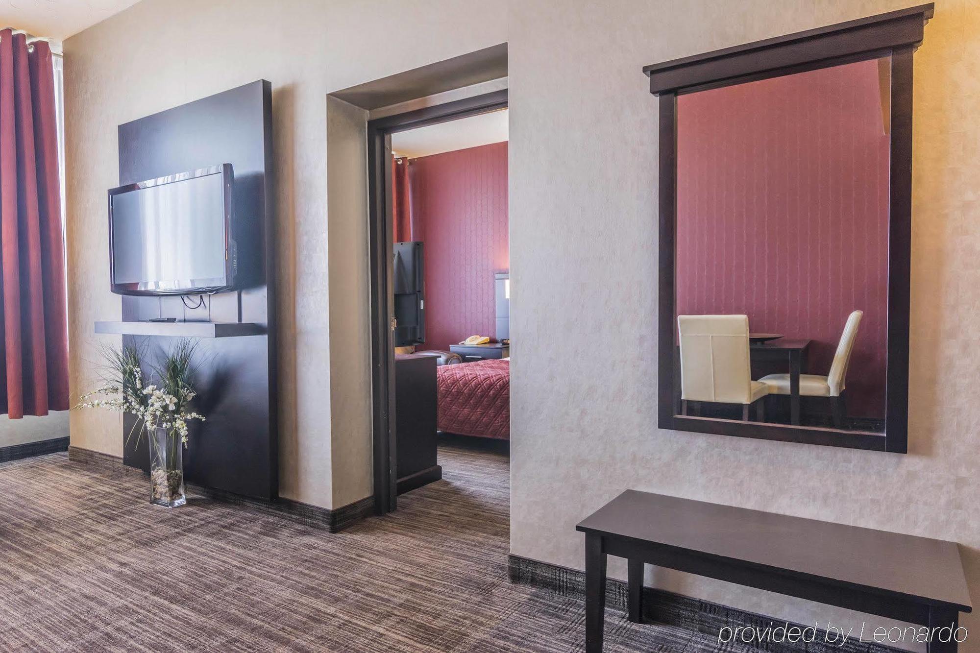Hotel Travelodge By Wyndham & Convention Centre